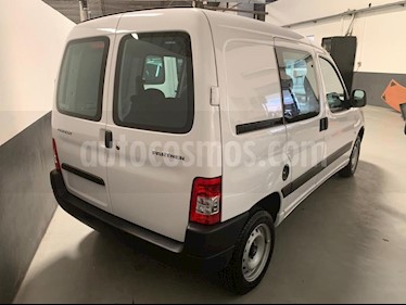 foto Peugeot Partner Patagonia 1.6 VTC Plus usado (2019) color Blanco precio $720.000