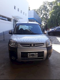 foto Peugeot Partner Patagónica 1.6 VTC Plus usado (2011) color Gris Aluminium precio $300.000