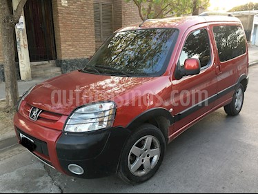 Foto Peugeot Partner Patagonica 1.6 VTC Plus usado (2012) color Rojo precio $425.000