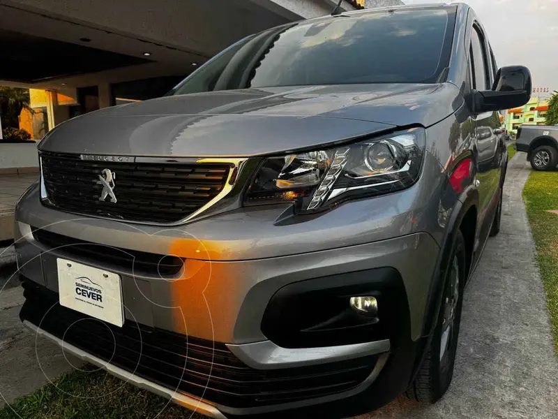 Foto Peugeot Rifter Allure Pack Aut usado (2025) color Plata precio $432,000