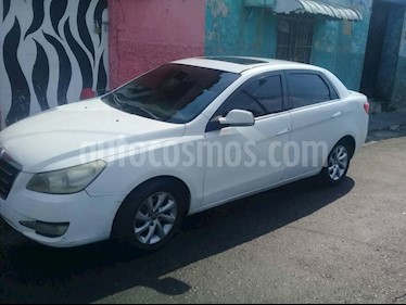 Peugeot Venirauto Centauro usado (2012) color Blanco precio u$s2.400