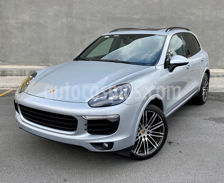 Foto Porsche Cayenne S Hybrid 3.0L usado (2016) color Plata Dorado precio $870,000