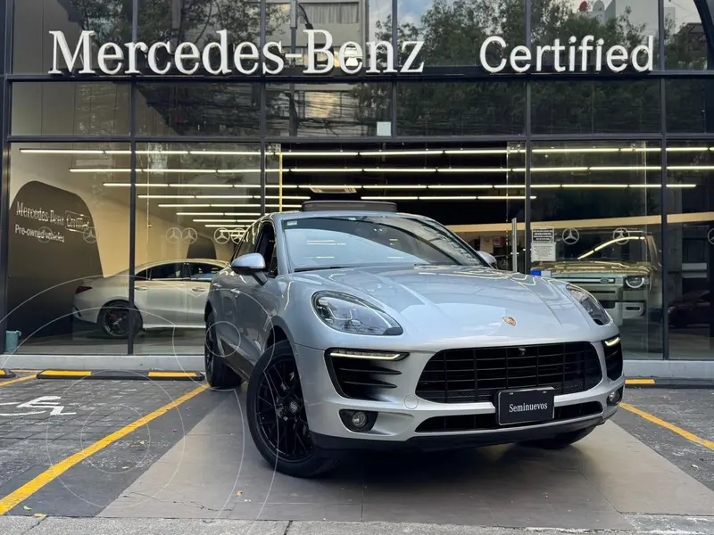 Foto Porsche Macan 2.0L usado (2017) color plateado precio $790,000