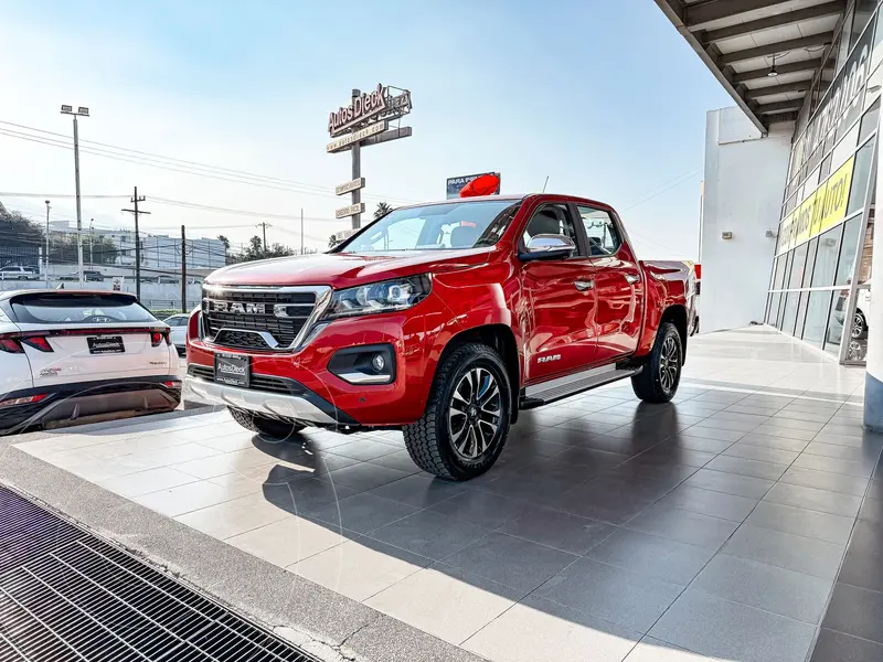 Foto RAM 1200 Laramie Crew Cab usado (2025) color Rojo financiado en mensualidades(enganche $127,380 mensualidades desde $13,035)
