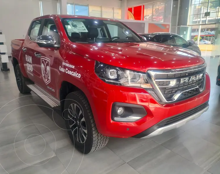 Foto RAM 1200 Laramie Crew Cab usado (2025) color Rojo precio $684,900