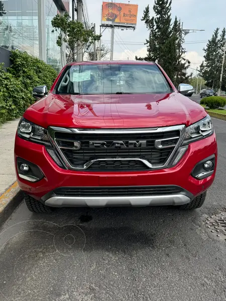 Foto RAM 1200 Laramie Crew Cab usado (2025) color Rojo precio $638,000