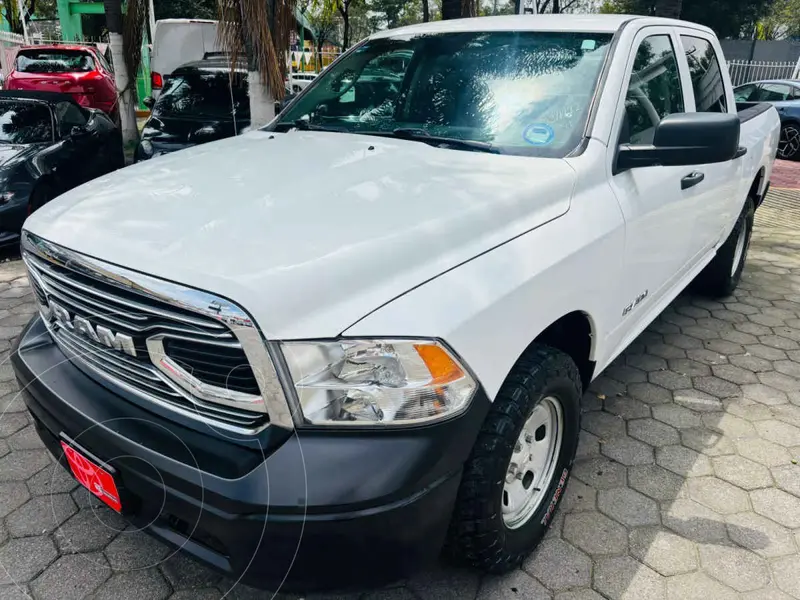 RAM 1500 Classic Crew Cab 4x4 V8 financiado en mensualidades enganche $115,562 mensualidades desde $10,265
