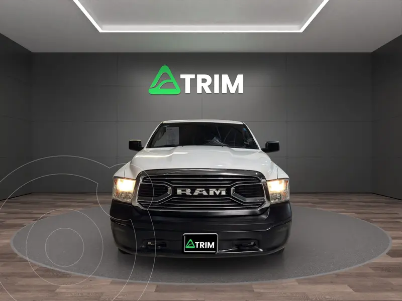 Foto RAM 1500 RHO Crew Cab 4X4 usado (2019) color Blanco precio $299,999