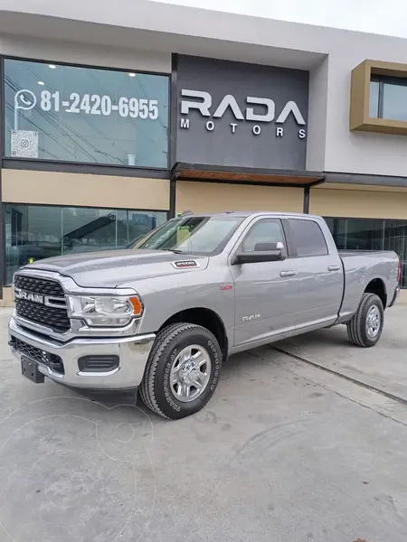 Foto RAM 1500 Tradesman l6 4x4 usado (2022) color Gris precio $1,599,800