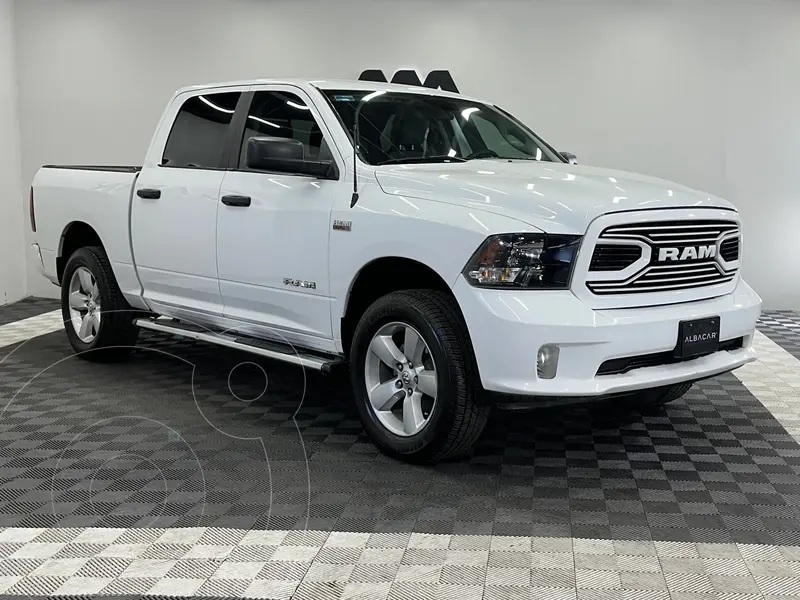 Foto RAM 1500 Tradesman l6 4x4 usado (2021) color Blanco precio $559,999
