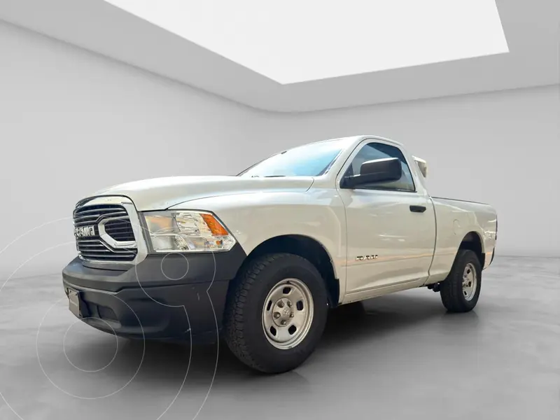 Foto RAM 1500 Tradesman l6 4x4 usado (2020) color Blanco precio $290,000