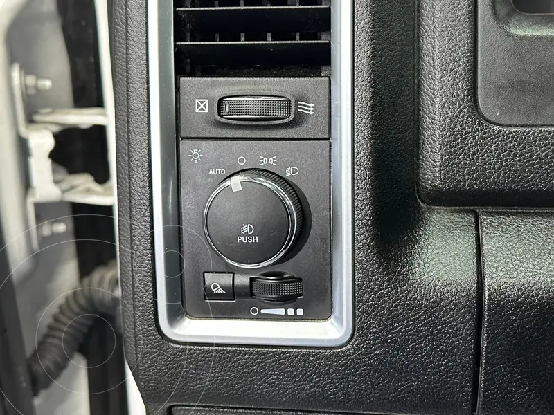 ram 1500-tradesman
