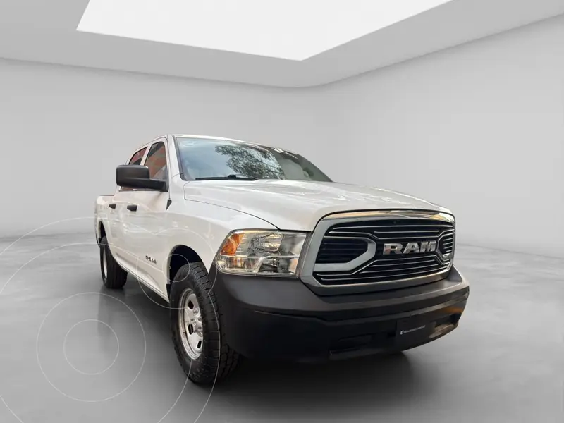 Foto RAM 1500 Tradesman l6 4x4 usado (2022) color Blanco precio $450,000