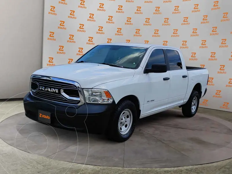 Foto RAM 1500 SLT 1500 Crew Cab Trabajo 3.6L Aut 8 vel 4x2 usado (2020) color Blanco precio $440,900