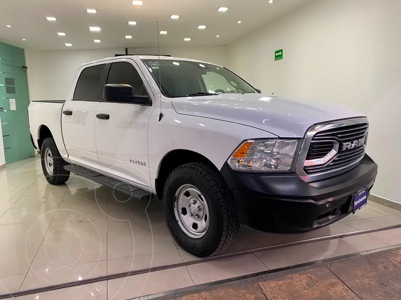 Foto RAM 1500 Crew Cab Laramie Aut 8 5.7L 4x4 usado (2020) color Blanco precio $499,000
