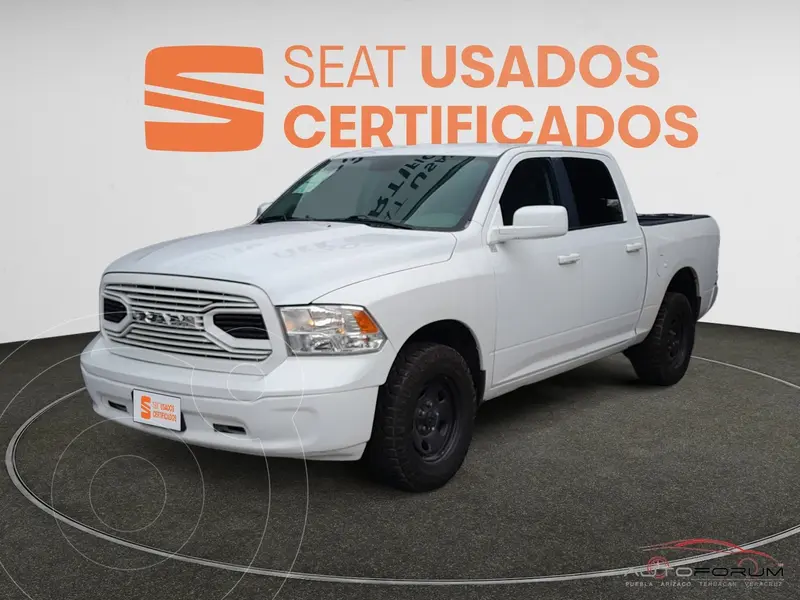 Foto RAM 1500 Hemi Sport Crew Cab 5.7L 4x4 usado (2019) color Blanco precio $419,900