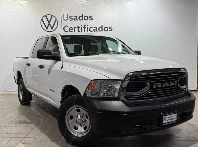 Foto RAM 1500 SLT 1500 Crew Cab Trabajo 3.6L Aut 8 vel 4x2 usado (2020) color Blanco financiado en mensualidades(enganche $109,000 mensualidades desde $9,938)