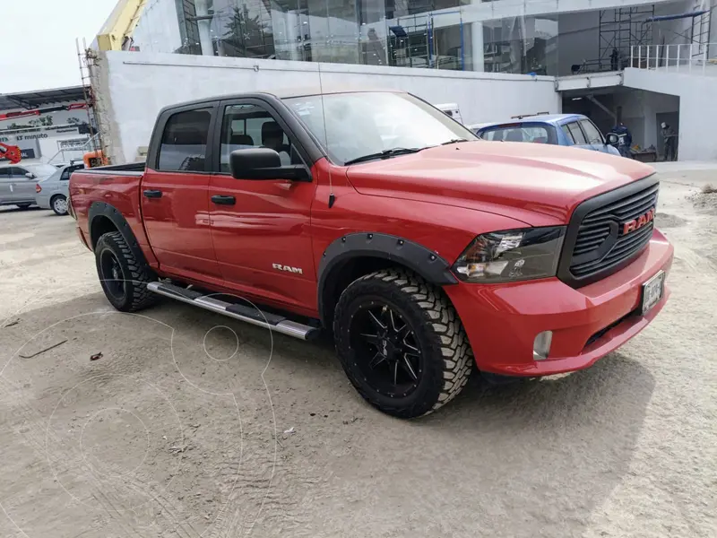 Foto RAM 1500 Mild Hybrid Laramie Sport usado (2021) color Rojo precio $599,000