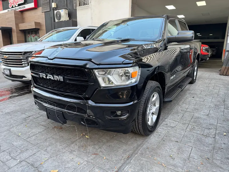 Foto RAM 1500 Mild Hybrid Tradesman V6 usado (2022) color Negro financiado en mensualidades(enganche $160,000 mensualidades desde $23,095)
