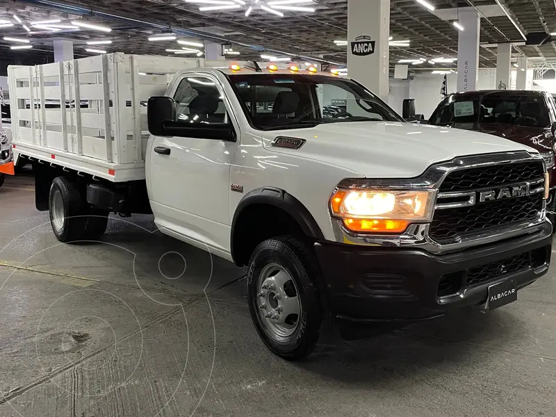 Foto RAM 4000 5.7L Chasis Cabina PL 4x2 usado (2019) color Blanco precio $644,999