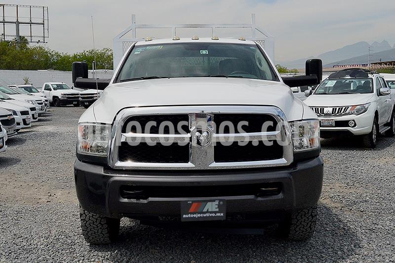 RAM 4000 6.7L Chasis Crew Cabina 4x4 usado (2017) color Blanco precio $509,900