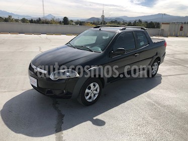RAM 700 SLT Club Cab usado (2019) color Negro precio $210,000