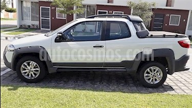 RAM 700 Club Cab Adventure AM/FM/CD TS 6" usado (2016) color Blanco precio $185,000