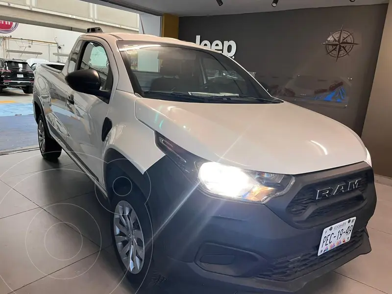 Foto RAM 700 SLT Regular Cab usado (2022) color Blanco financiado en mensualidades(enganche $108,262 mensualidades desde $4,651)