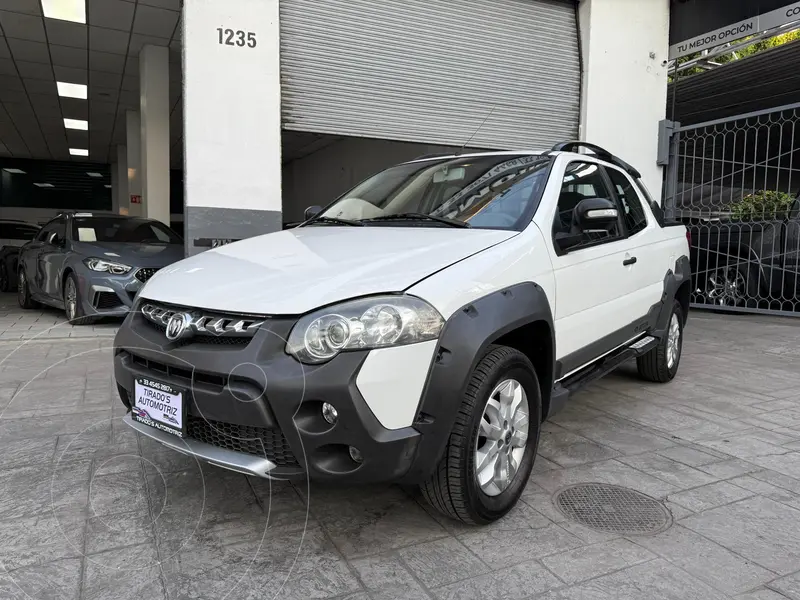 Foto RAM 700 Club Cab Adventure usado (2016) color Blanco precio $209,900
