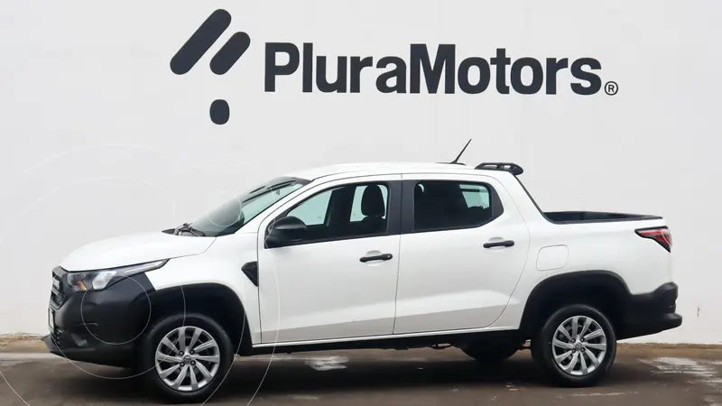 Foto RAM 700 SLT Crew Cab usado (2023) color Blanco precio $299,900