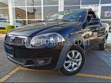 RAM 700 Club Cab usado (2018) color Negro precio $175,000