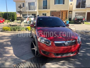 foto RAM 700 SLT usado (2016) color Rojo Alpine precio $180,000