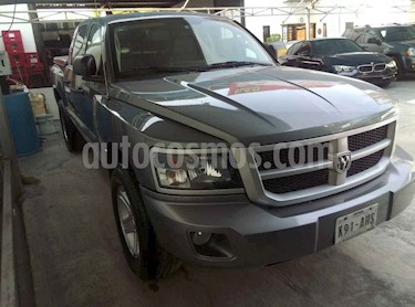 foto RAM Dakota 3.7L SLT 4x2 Crew Cab usado (2011) color Gris precio $229,000