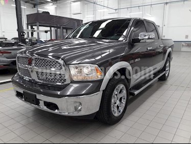 Foto venta Auto usado RAM RAM 4p Crew Laramie Limited V8/5.7 Aut 4x4 (2017) color Gris precio $650,000
