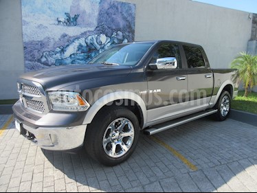 RAM RAM Laramie Crew Cab 5.7L 4x4 usado (2017) color Gris precio $555,000