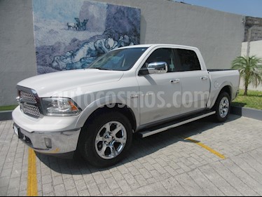 foto RAM RAM Laramie Crew Cab 5.7L 4x4 usado (2016) color Blanco precio $530,000