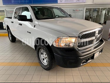 RAM RAM SLT 2500 Crew Cab Trabajo 5.7L Aut 6 vel 4x4 usado (2016) color Blanco precio $359,900