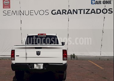 RAM RAM SLT 2500 Crew Cab Trabajo 5.7L Aut 6 vel 4x2 usado (2015) color Blanco precio $294,900