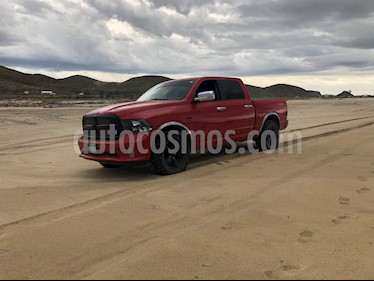 RAM RAM Hemi Sport Black Package 5.7L 4x4 usado (2017) color Rojo Flama precio $450,000