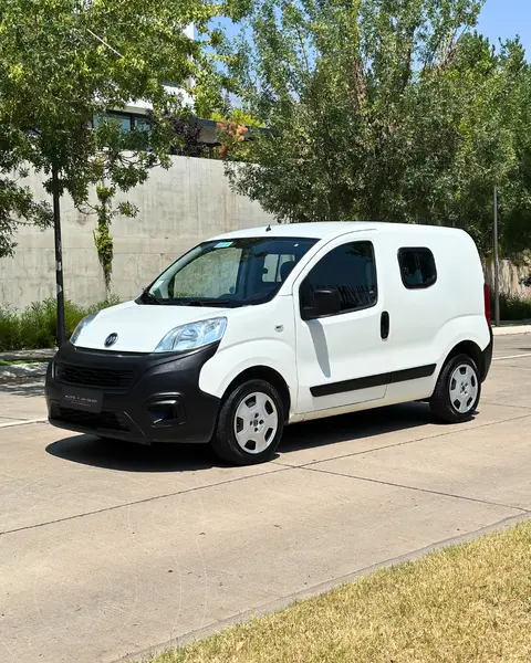 Foto RAM V700 City  1.2L Diesel usado (2022) color Blanco precio $8.290.000