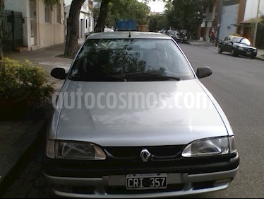 foto Renault 19 Tric RE Ac usado (1999) color Gris precio $85.000