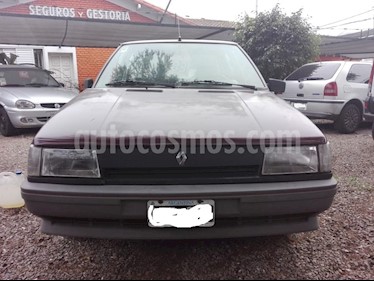 Renault 9 - usado (1995) color Bordo precio $90.000