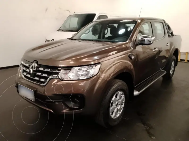 Foto Renault Alaskan Intens 4x2 usado (2025) color Marron Metalico precio $45.039.259