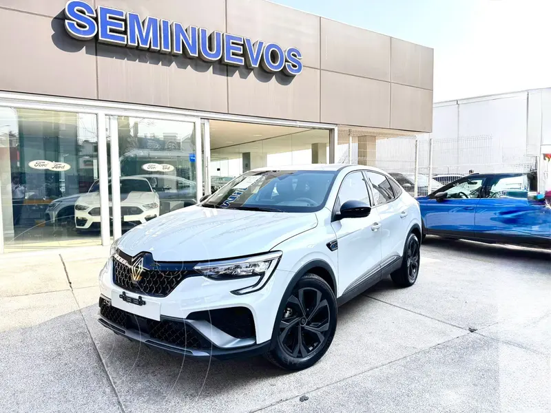 Foto Renault Arkana Esprit Alpine Mid usado (2025) color Blanco financiado en mensualidades(enganche $100,100 mensualidades desde $11,238)