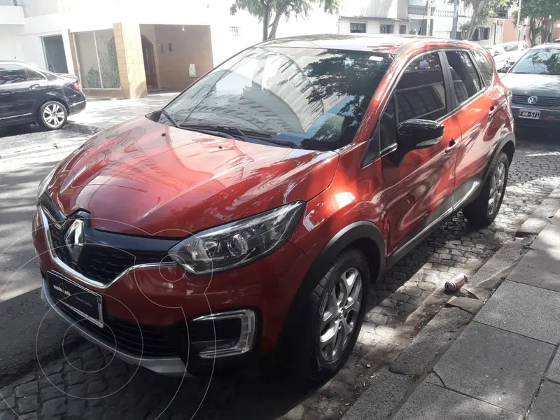Foto Renault Captur Zen usado (2017) color Rojo precio $4.400.000
