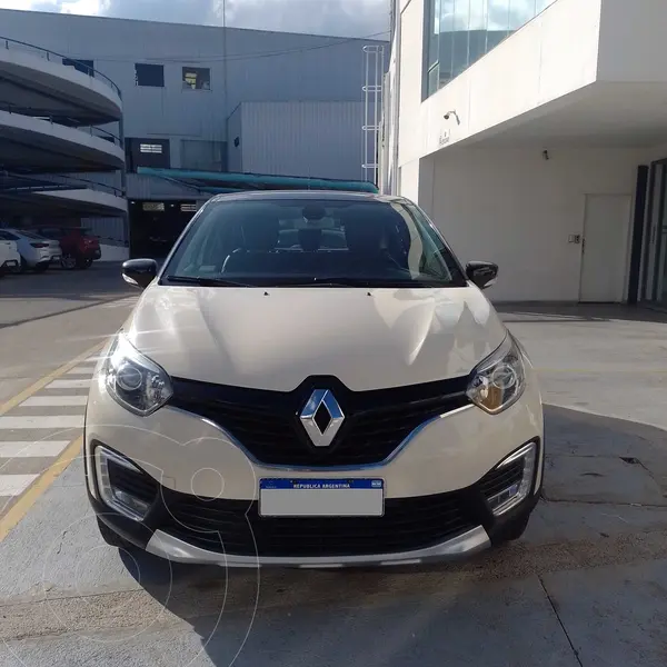 Foto Renault Captur Intens usado (2018) color Beige precio $6.750.000