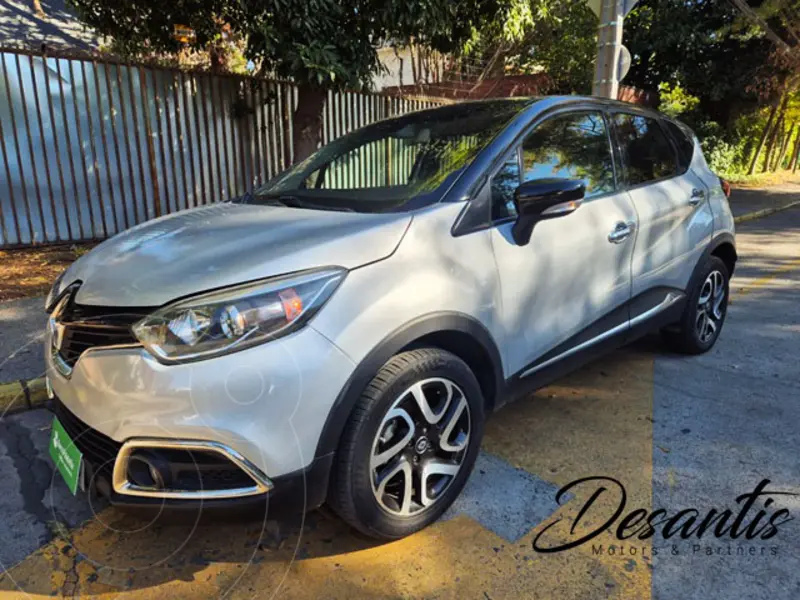 Foto Renault Captur 1.5L Dynamique usado (2018) color Gris Platino precio $9.580.000