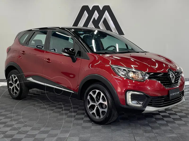 Foto Renault Captur Iconic usado (2021) color Rojo precio $254,999