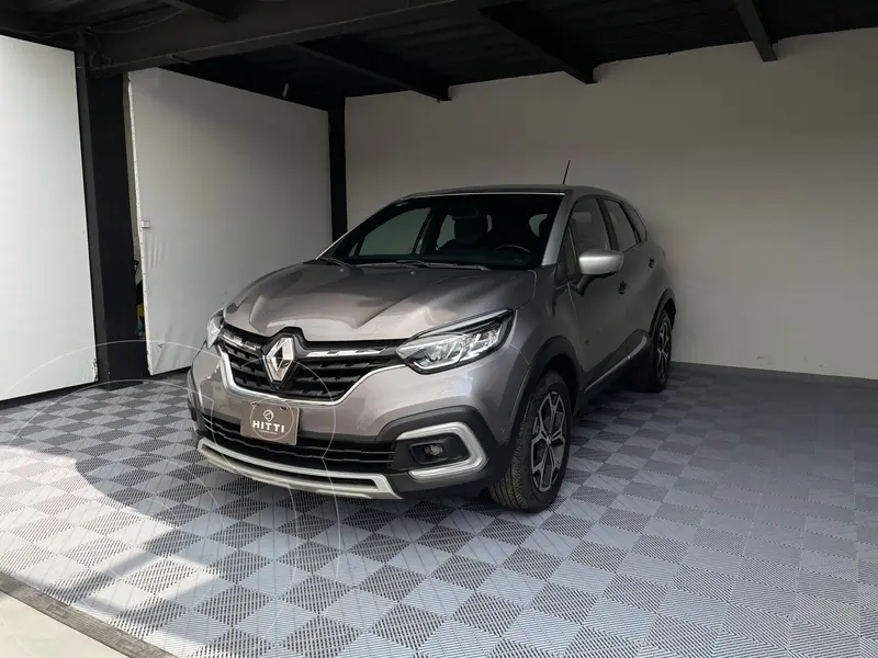 Foto Renault Captur Iconic CVT usado (2023) color Gris precio $304,000