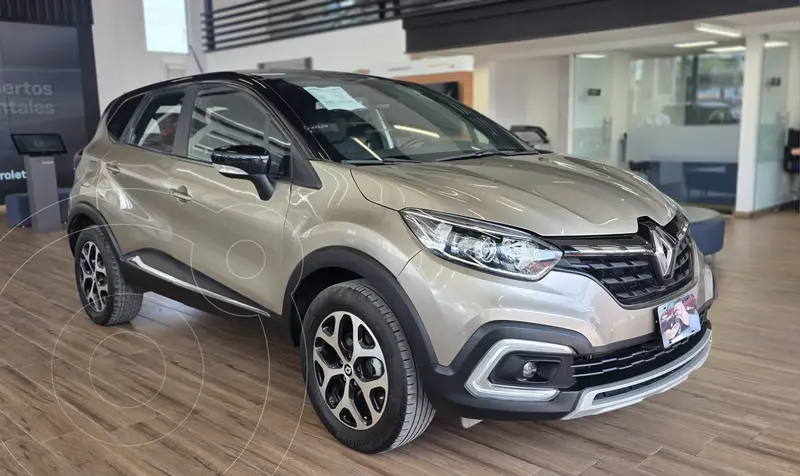 Foto Renault Captur Iconic CVT usado (2022) color caf precio $256,000